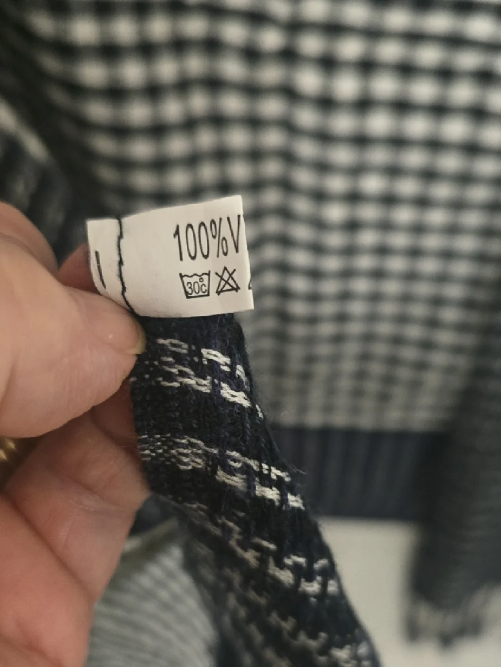 Black & White Check Scarf / Wrap